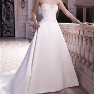 NEW Casablanca Wedding Dress